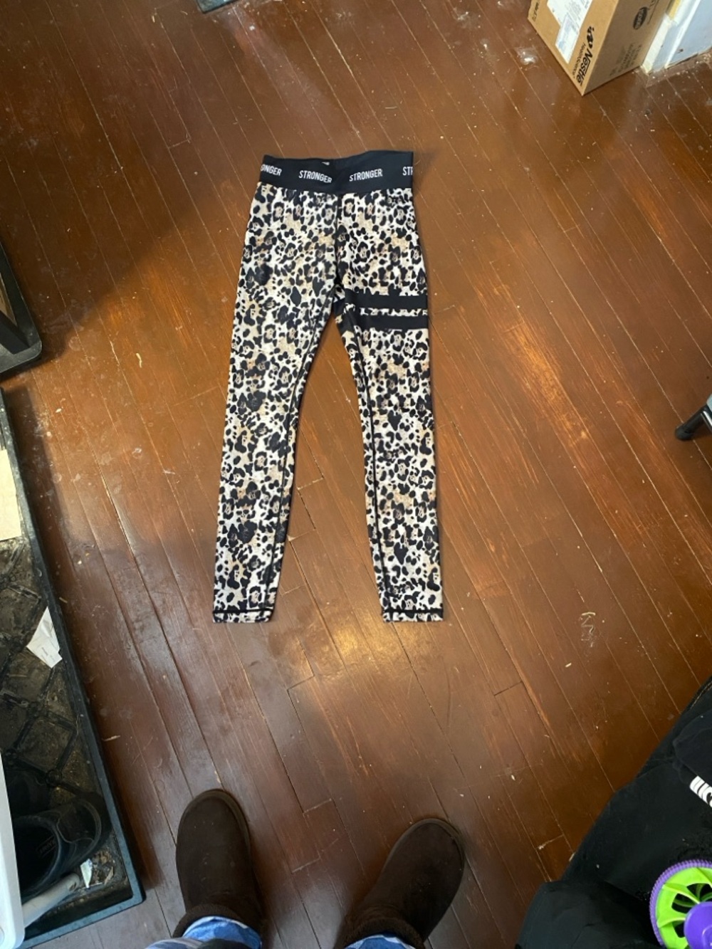 STRONGER Women's Leopard-Print Leggings in Beige & Black